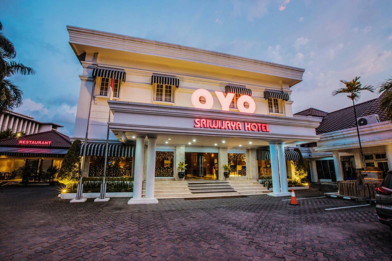 Capital O 534 Sriwijaya Hotel Yakarta Exterior foto