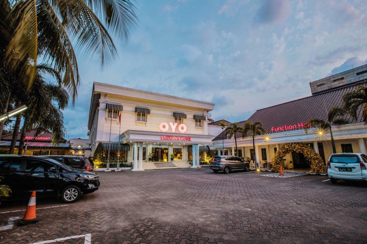 Capital O 534 Sriwijaya Hotel Yakarta Exterior foto