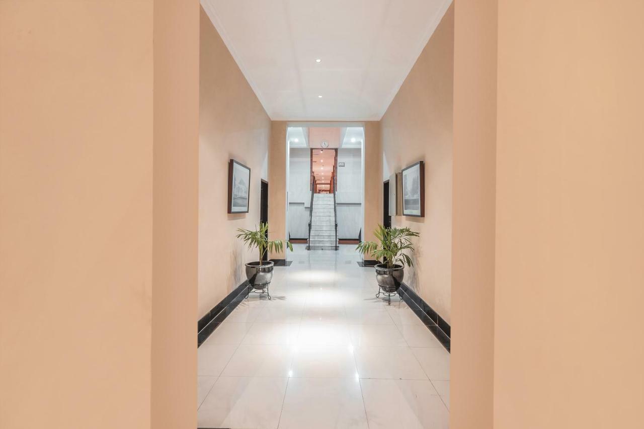 Capital O 534 Sriwijaya Hotel Yakarta Exterior foto